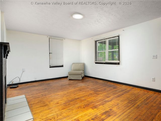 854 Stover Street, St Albans, WV 25177