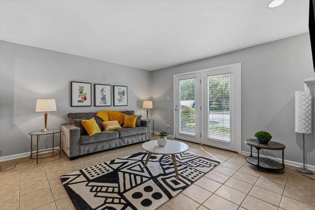 1822 Dragonfly Cv Unit 79, Germantown, TN 38138