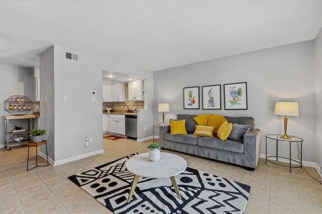 1822 Dragonfly Cv Unit 79, Germantown, TN 38138