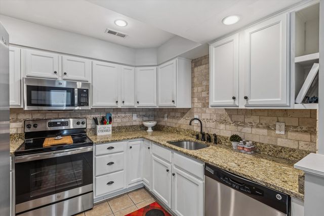 1822 Dragonfly Cv Unit 79, Germantown, TN 38138