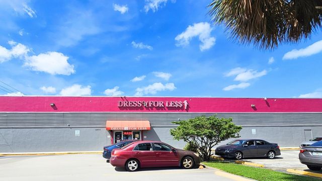 12208 NW 7th Avenue, North Miami, FL 33168
