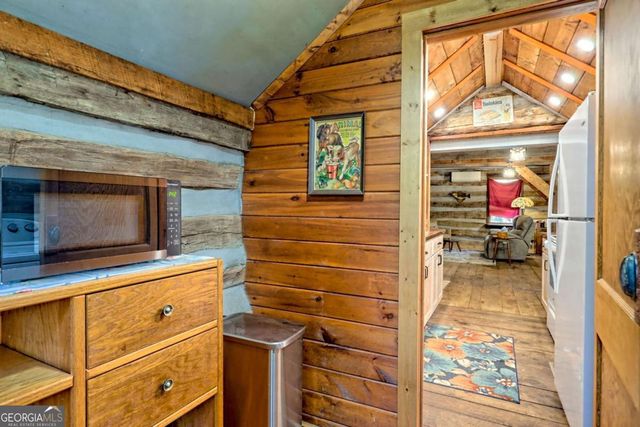 1064 Muskrat Creek Road, Hayesville, NC 28904