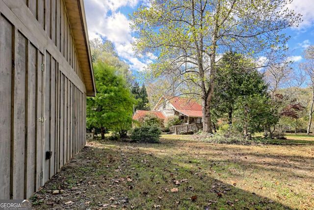 1064 Muskrat Creek Road, Hayesville, NC 28904