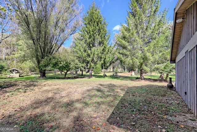 1064 Muskrat Creek Road, Hayesville, NC 28904