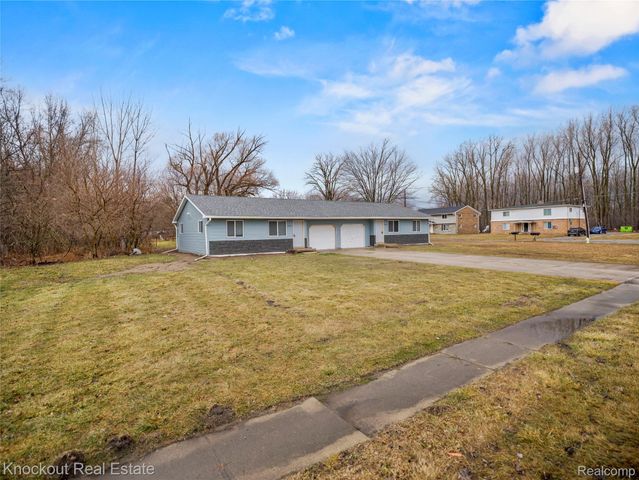 3782 Egan Street, Bridgeport Charter Township, MI 48601
