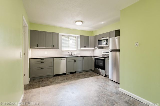 3782 Egan Street, Bridgeport Charter Township, MI 48601
