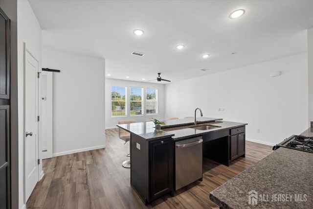82 Depot Way, Dunellen, NJ 08812