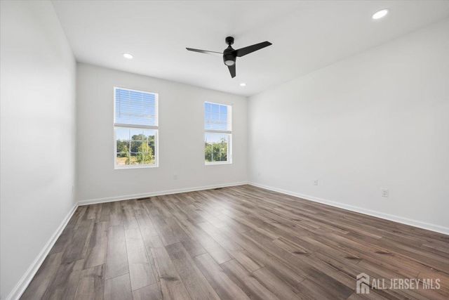 82 Depot Way, Dunellen, NJ 08812
