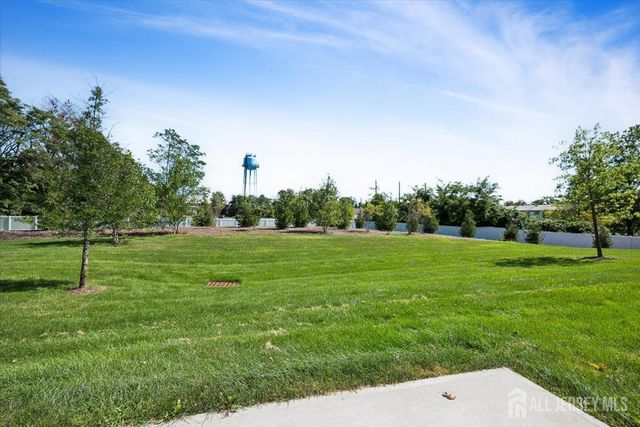 82 Depot Way, Dunellen, NJ 08812