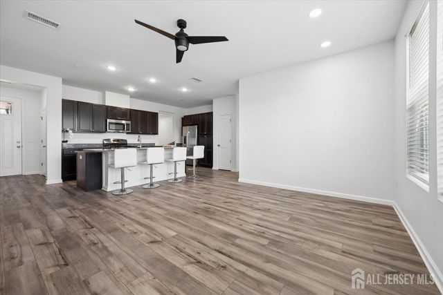 82 Depot Way, Dunellen, NJ 08812