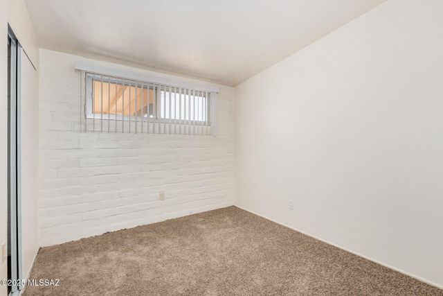 257 W Calle Margarita, Tucson, AZ 85706