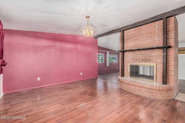 257 W Calle Margarita, Tucson, AZ 85706