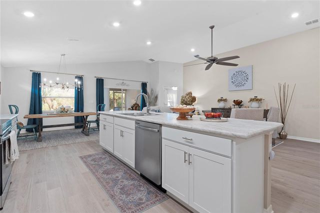 956 ARUBA AVENUE, Mulberry, FL 33860