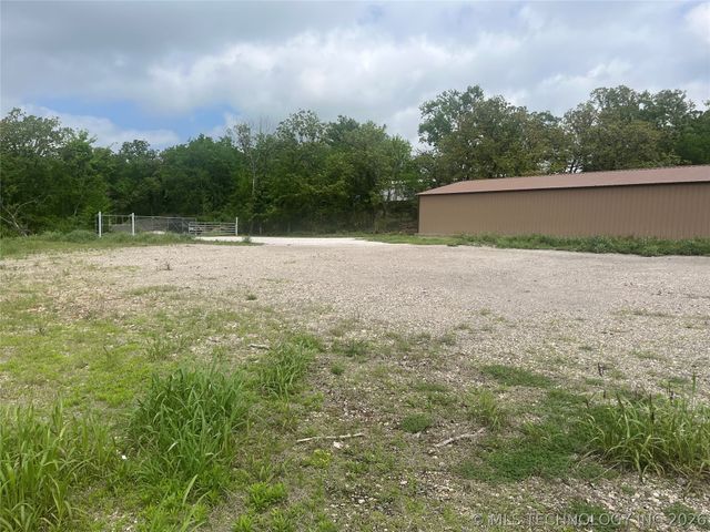 5325 S 86 West Avenue, Tulsa, OK 74107