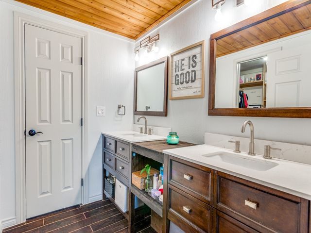 10300 County Road 606, Burleson, TX 76028