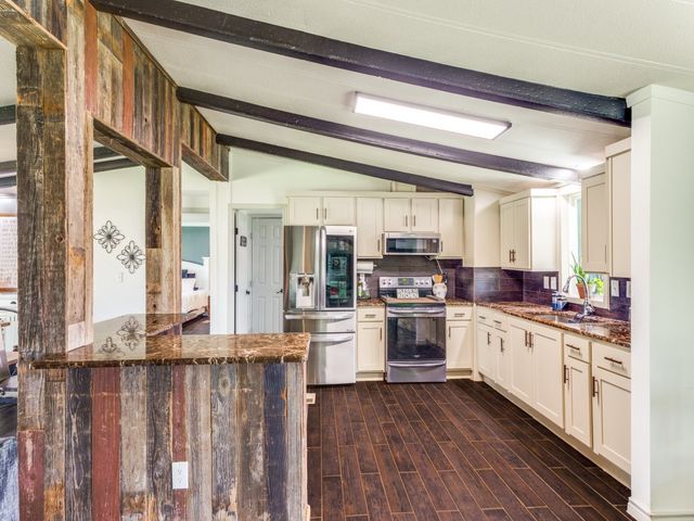 10300 County Road 606, Burleson, TX 76028