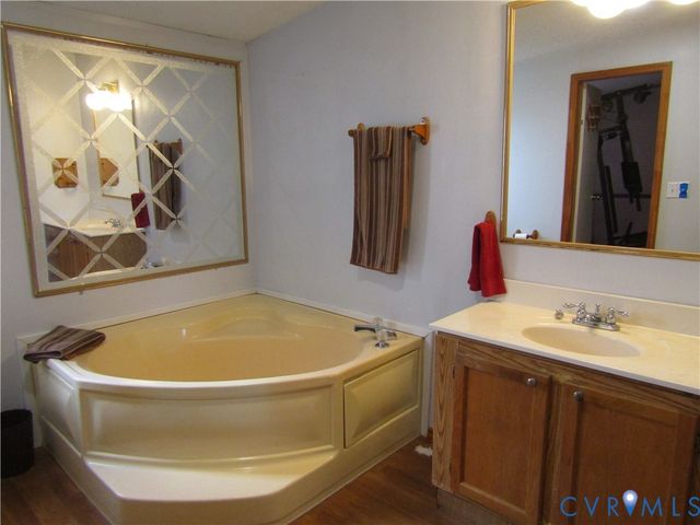 183 Union Grove Rd, Keysville, VA 23947