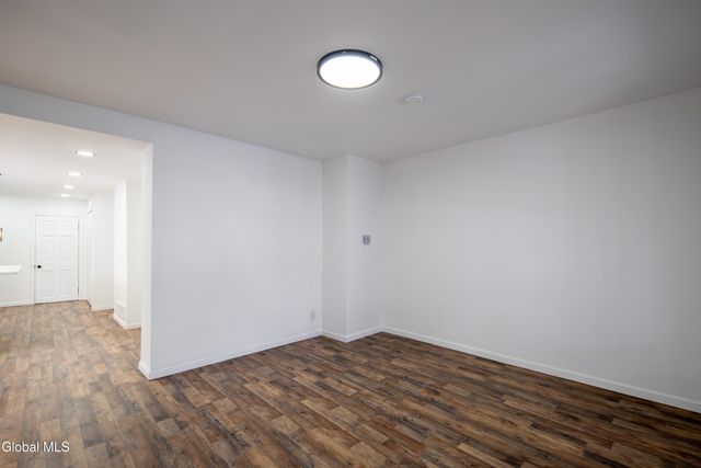 806 Strong Street, Schenectady, NY 12307