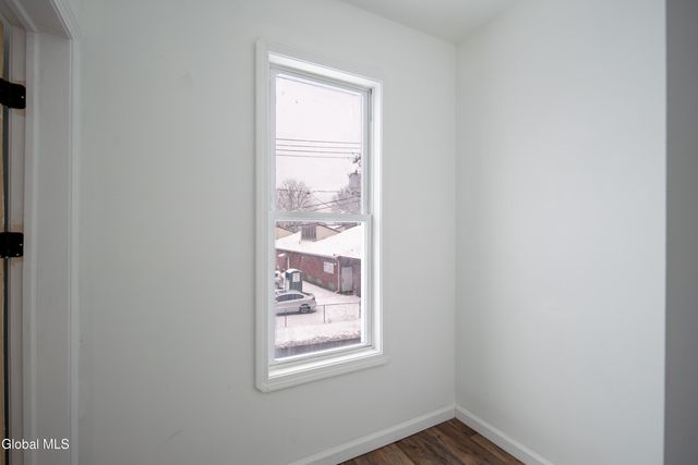 806 Strong Street, Schenectady, NY 12307