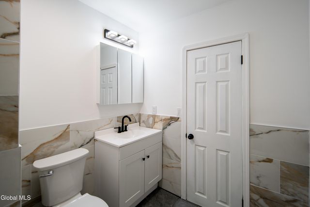 806 Strong Street, Schenectady, NY 12307