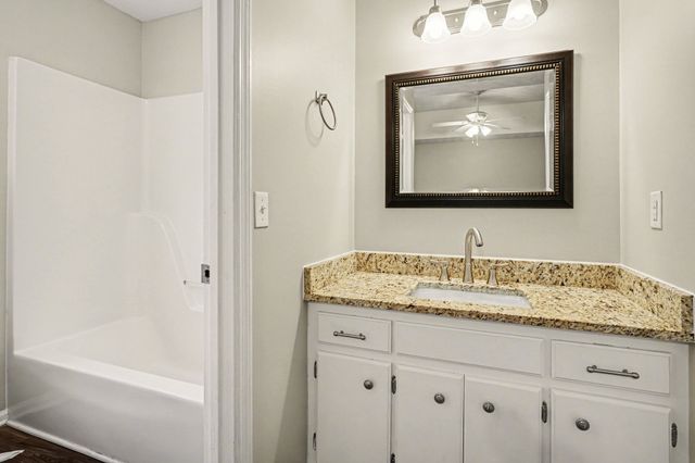 3957 Pepperwood Dr, Antioch, TN 37013