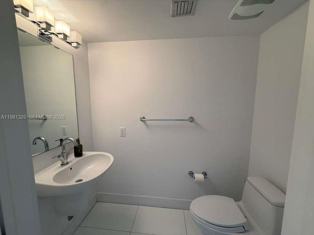 41 SE 5th St 1903, Miami, FL 33131