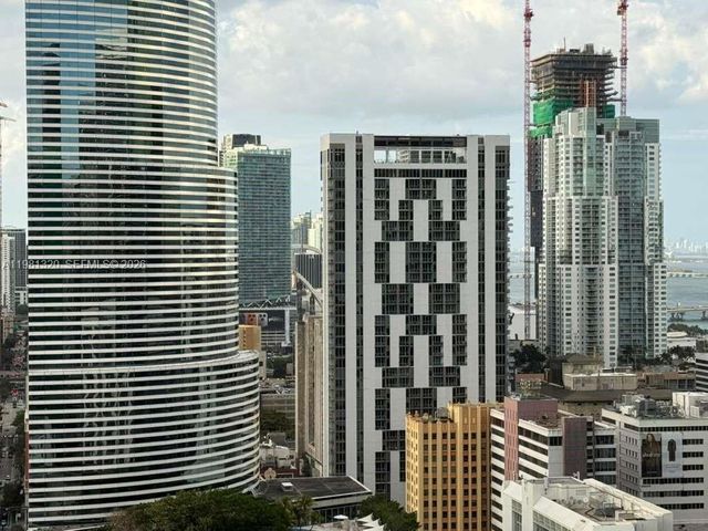 41 SE 5th St 1903, Miami, FL 33131