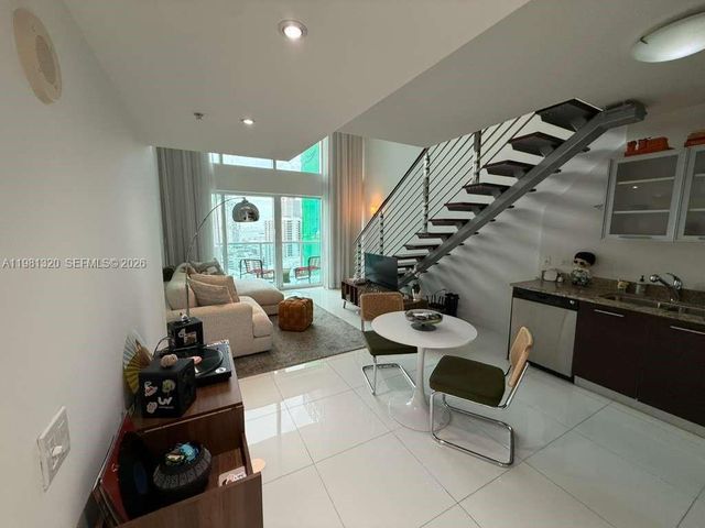 41 SE 5th St 1903, Miami, FL 33131