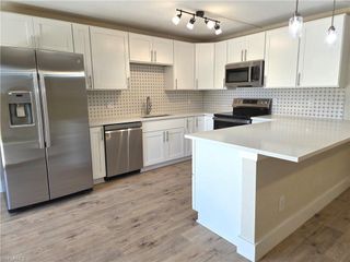 1608 Park Meadows DR 1, Fort Myers, FL 33907