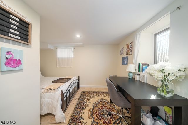 50 Brookwood Dr, Maplewood Twp., NJ 07040