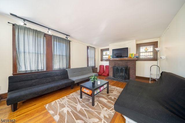 50 Brookwood Dr, Maplewood Twp., NJ 07040