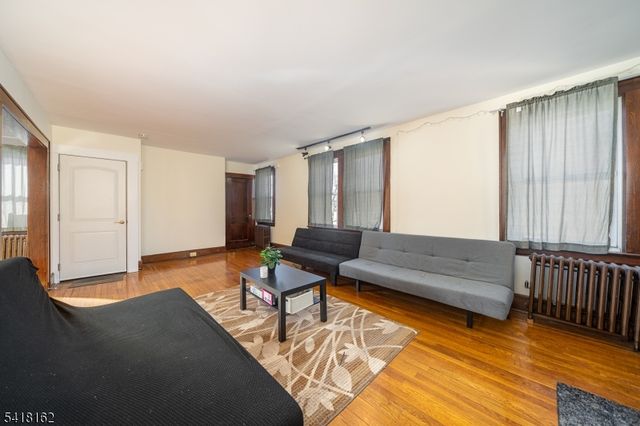 50 Brookwood Dr, Maplewood Twp., NJ 07040