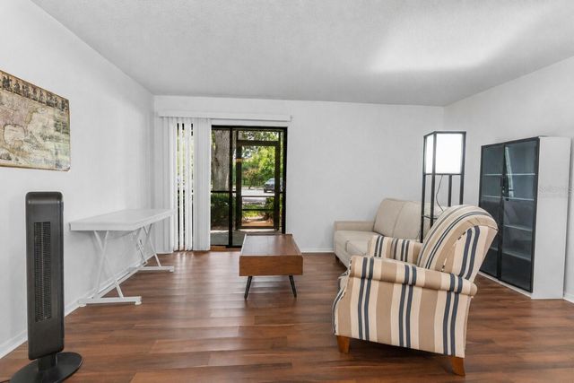 6018 LAKTREE LANE E, Temple Terrace, FL 33617