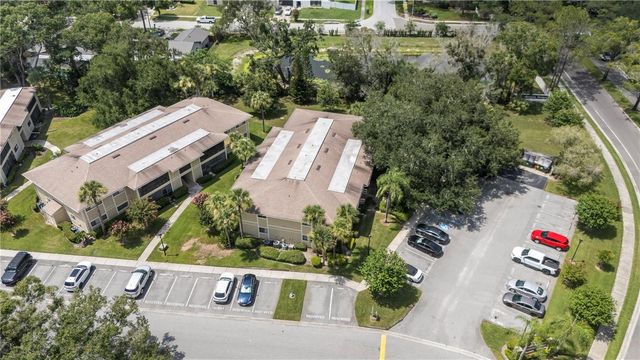 6018 LAKTREE LANE E, Temple Terrace, FL 33617