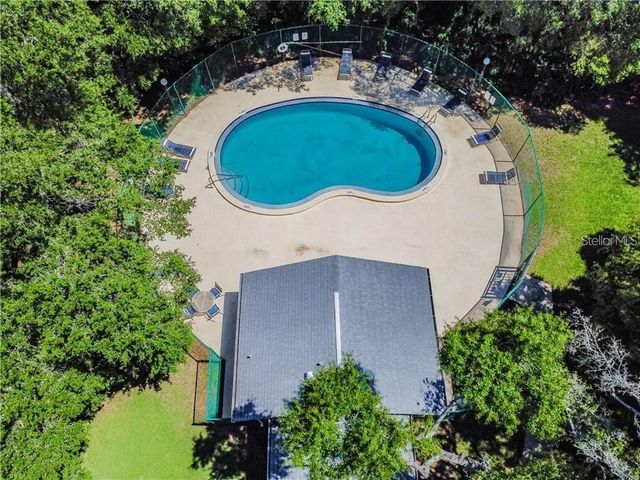 6018 LAKTREE LANE E, Temple Terrace, FL 33617
