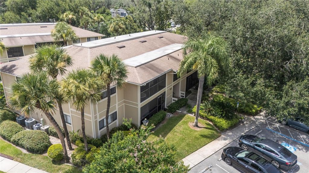 6018 LAKTREE LANE E, Temple Terrace, FL 33617