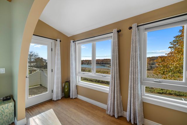46 Old Black Point Road, East Lyme, CT 06357