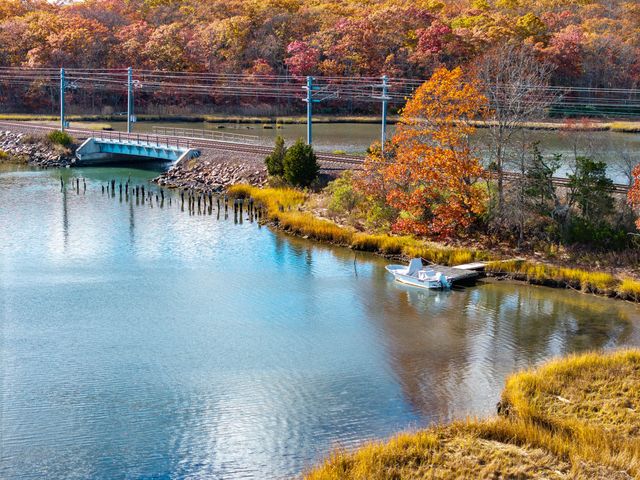 46 Old Black Point Road, East Lyme, CT 06357