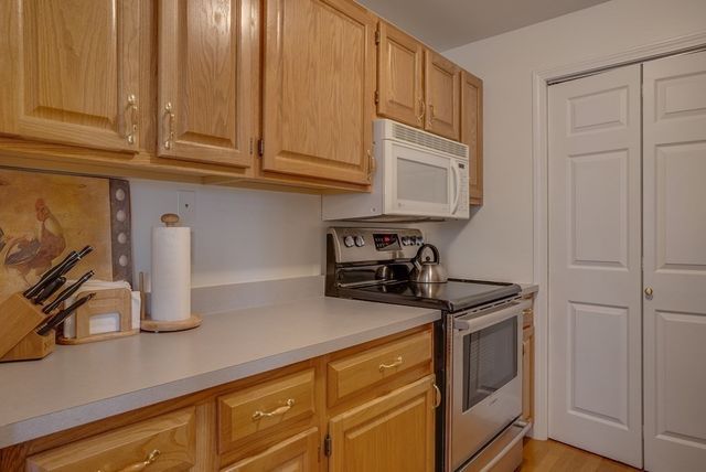 150 Staniford 910, Boston, MA 02114