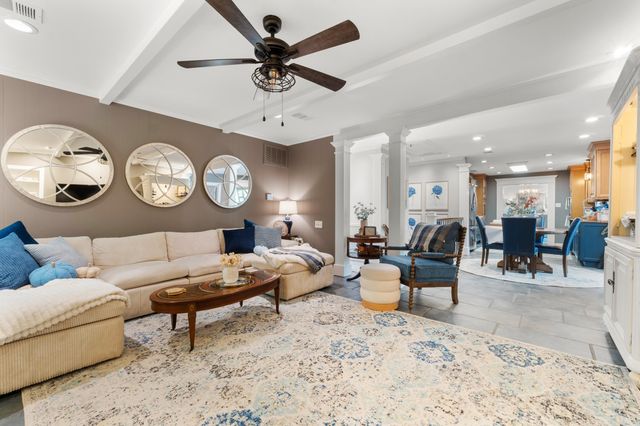 24 Evergreen Court, Little Rock, AR 72227