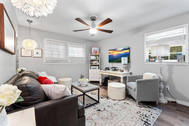 24 Evergreen Court, Little Rock, AR 72227