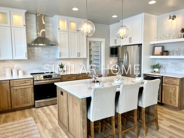 W5875 DELTA DRIVE, Menasha, WI 54952