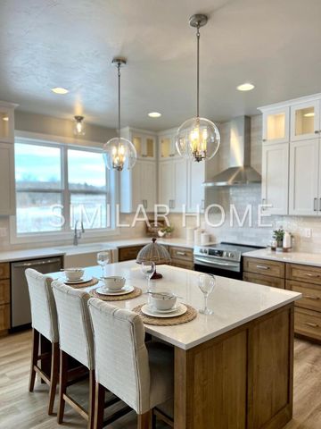 W5875 DELTA DRIVE, Menasha, WI 54952