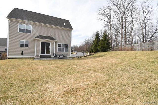4 High Ridge Lane, Middletown, NY 10940