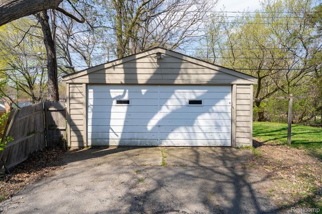 6248 Waldon Road, Independence Charter Township, MI 48346