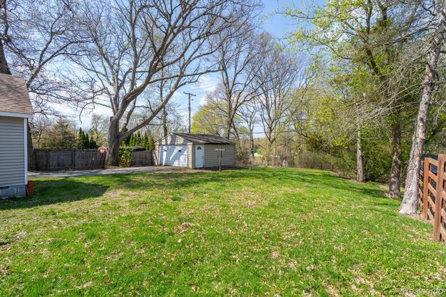 6248 Waldon Road, Independence Charter Township, MI 48346