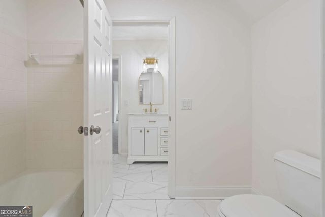 6250 Blackberry Hill, Peachtree Corners, GA 30092