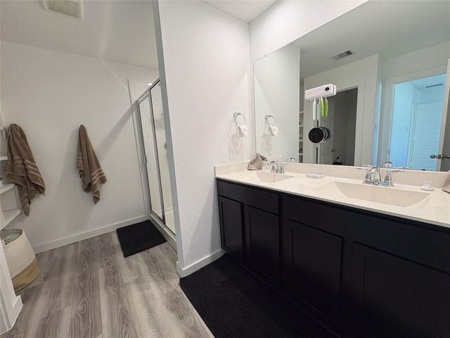 2913 Crown Gate Drive, Houston, TX 77047