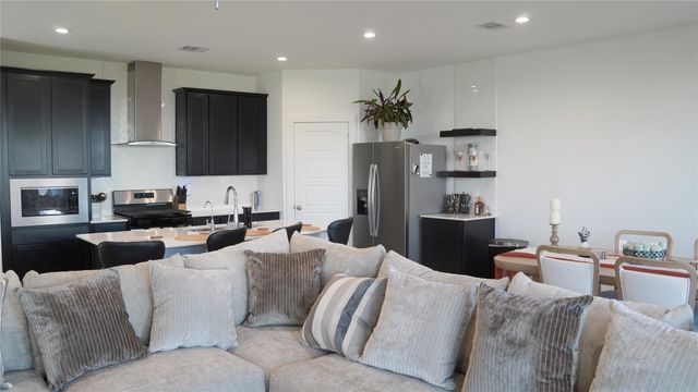 2913 Crown Gate Drive, Houston, TX 77047