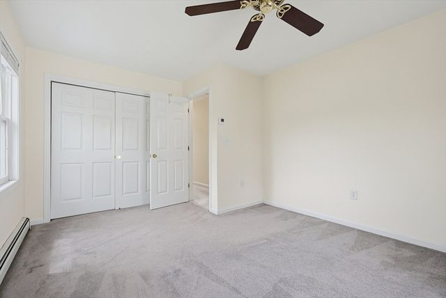 3 Jrs Ln, Franklin, MA 02038